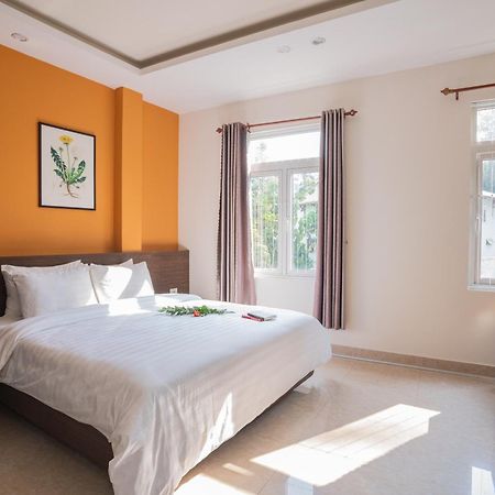 Nature Hotel - Dalat 3 Buitenkant foto