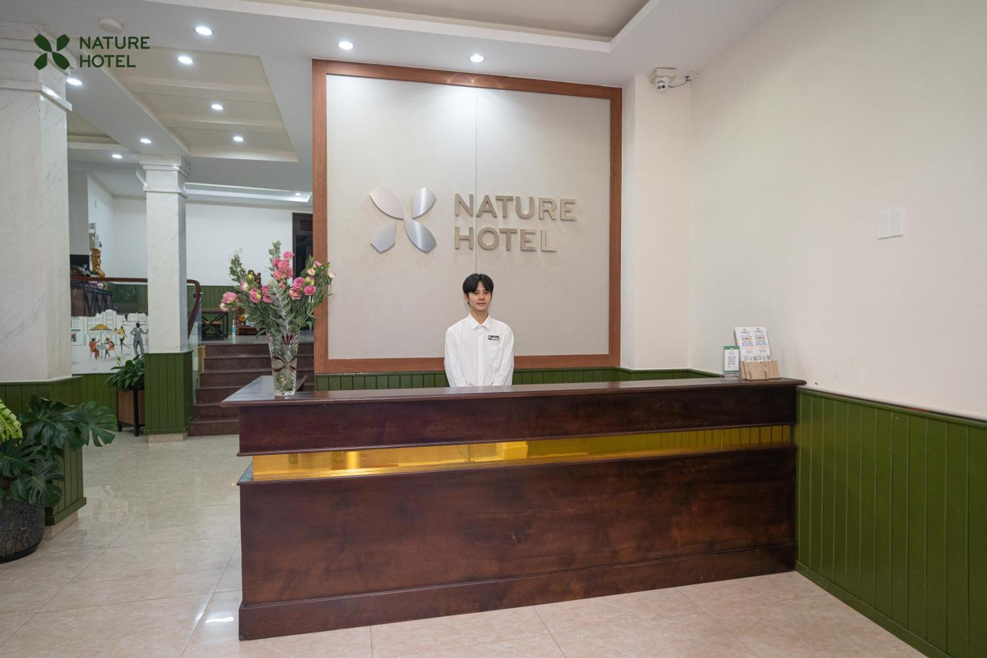 Nature Hotel - Dalat 3 Buitenkant foto